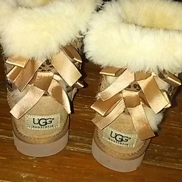 Bailey Bow UGGS FREE SHIPPING