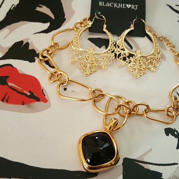 Joan Rivers gold chain necklace