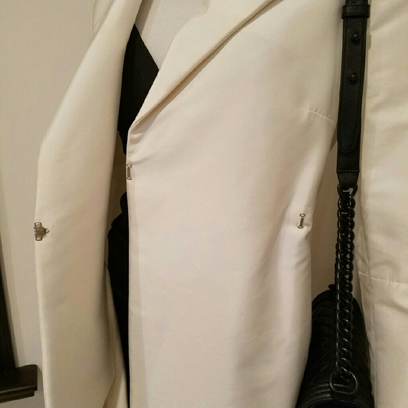 Absolutely Stunning Gucci Coat Size 42 - Picture 4 of 4