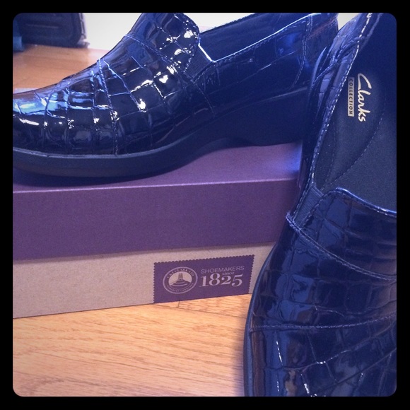 Clarks flats