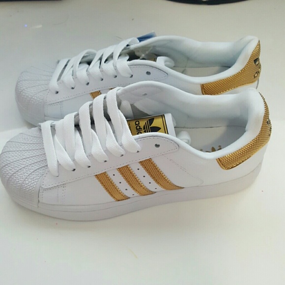 Adidas Superstar Gold Stripes Adidas Superstar Gold Stripes