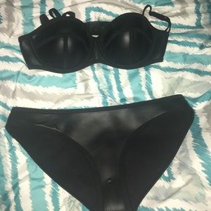black triangl bathing suit