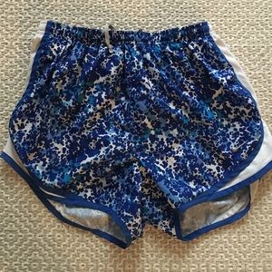 Running shorts