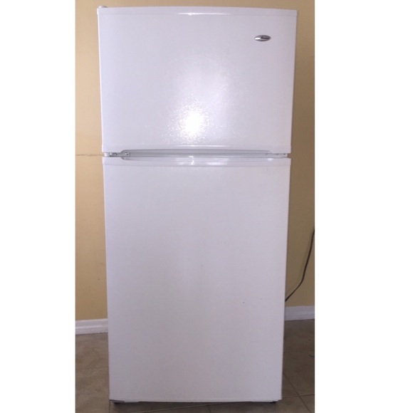 Refrigerator - Picture 3 of 4