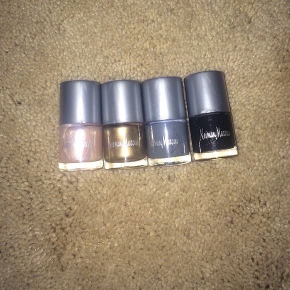 Nail polish set