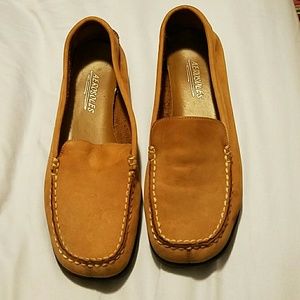 Aerosoles tan suede loafers 8