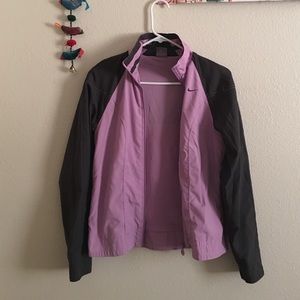 ✨Nike Windbreaker✨