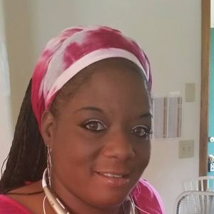 Meet your Posher, Feefee