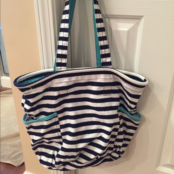 Thirty One Retro Metro Purse
