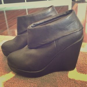 Forever 21 slip on ankle bootie