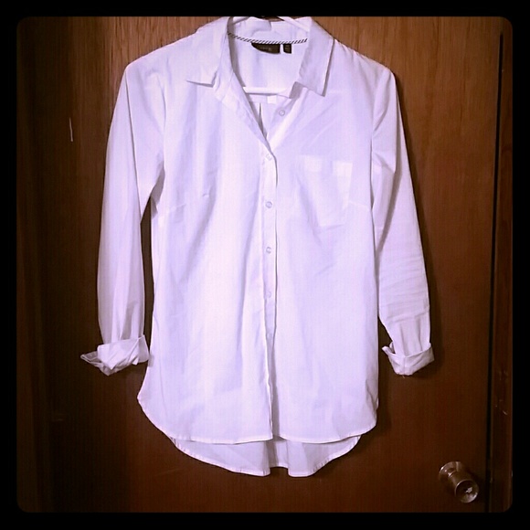 Hi low button down - Picture 1 of 4