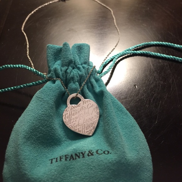 ❌SOLD ❌ TIFFANY NOTES HEART TAG Necklace - Picture 2 of 4