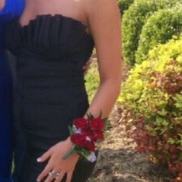 Black prom dress