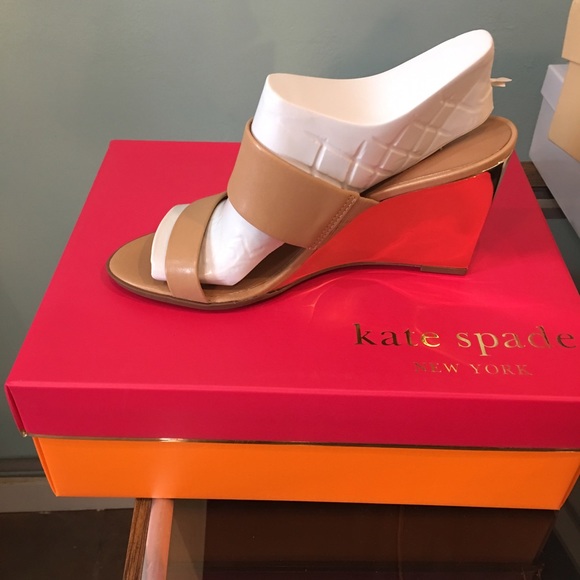 Size 7 wedge sandals