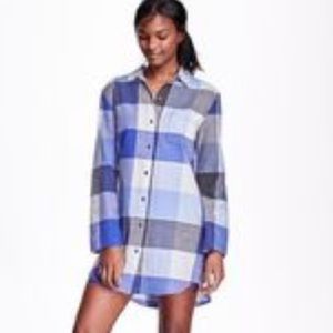 Old Navy "PJ" shirt 🌙