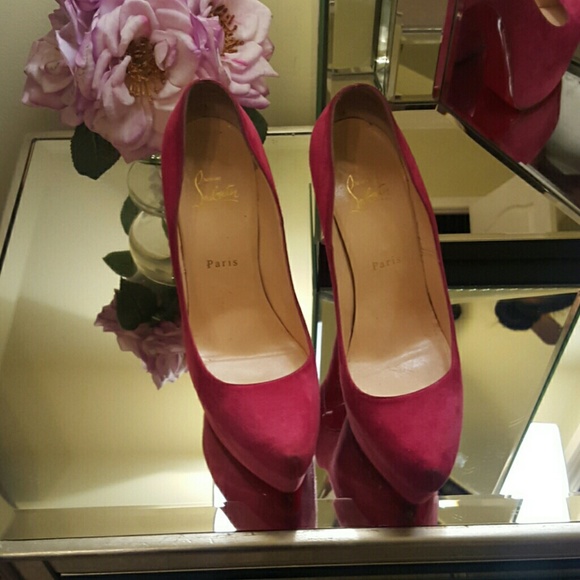 Christian louboutin pumps