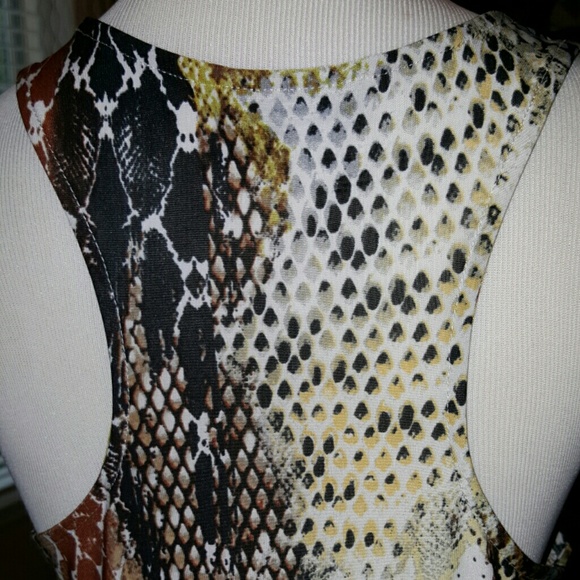 SOLD ☄️T-Back Python Maxi - Picture 4 of 4