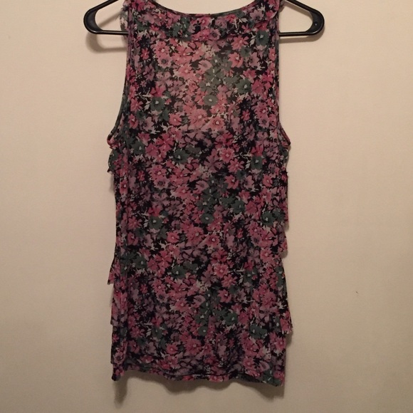 Express Floral Tanktop - Picture 2 of 3