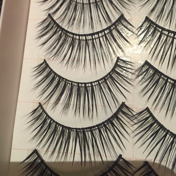 FALSIES 36 - Picture 2 of 3