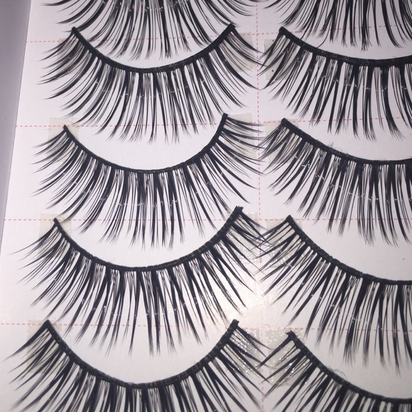 FALSIES 36 - Picture 3 of 3