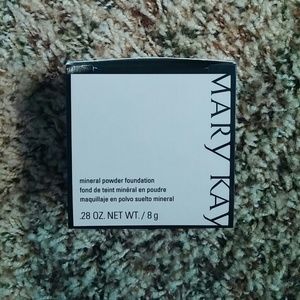 Mary Kay mineral powder foundation