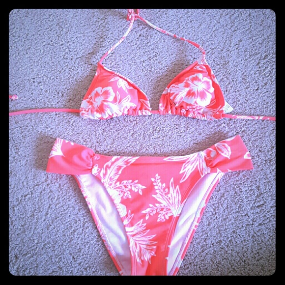 O'Neill 2 Piece Bathing Suit