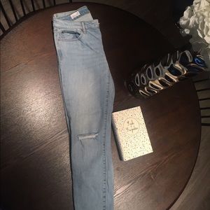 GAP Always Skinny Destroyed Jeans