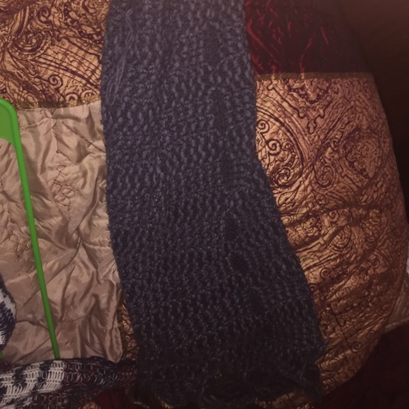 Grey scarf