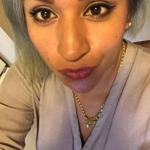 Meet your Posher, Brenda