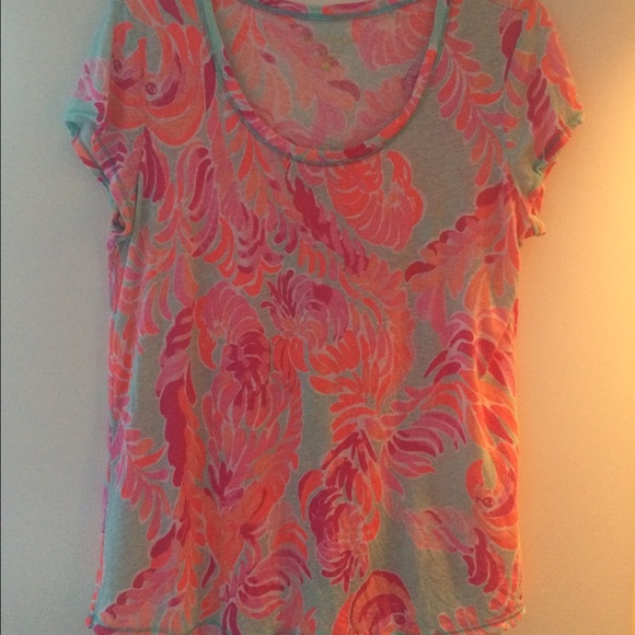 Lilly Pulitzer Tops - Lilly Pulitzer Sarah Top "love birds"
