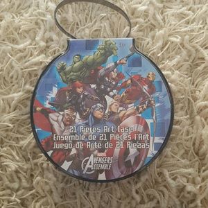 Marvel 21 Piece Art Case