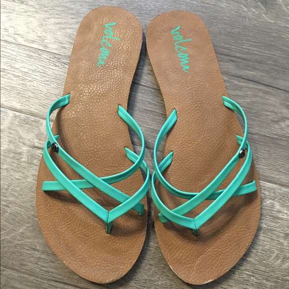 Volcom flip flops