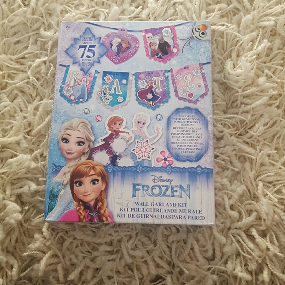 Disney's Frozen Wall Garland Kit