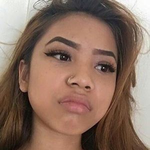 Meet your Posher, Valerie