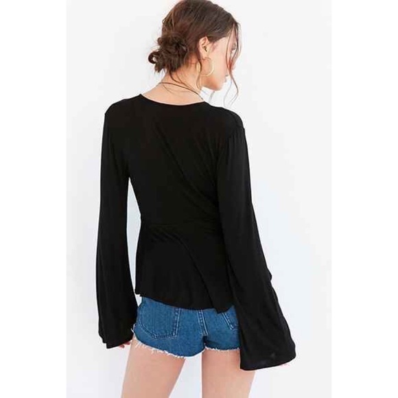 NWT Urban Outfitters Tie Front Top - Picture 3 of 3