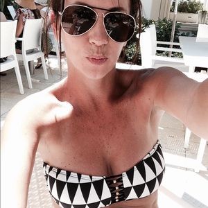 Meet your Posher, Stacy