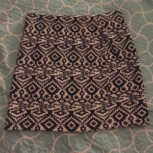 FOREVER 21 SKIRT Aztec print b&w M
