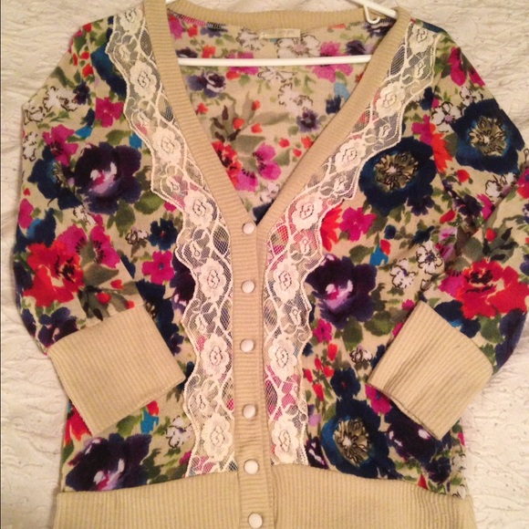 Flower cardigan - Picture 1 of 2