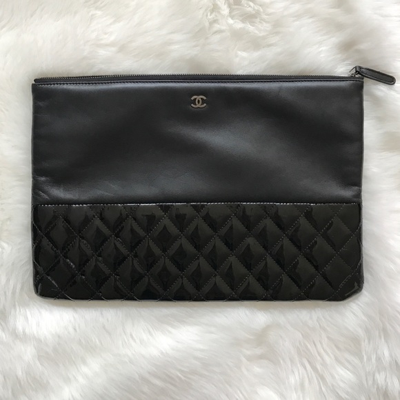 💔sold💔Chanel Jumbo Clutch - Picture 2 of 4