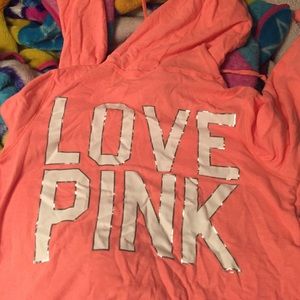 Hooded pullover with pockets