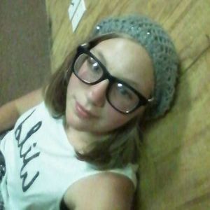 Meet your Posher, Eva