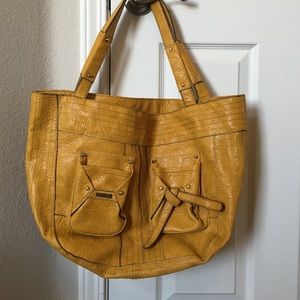 Jessica Simpson mustard tote