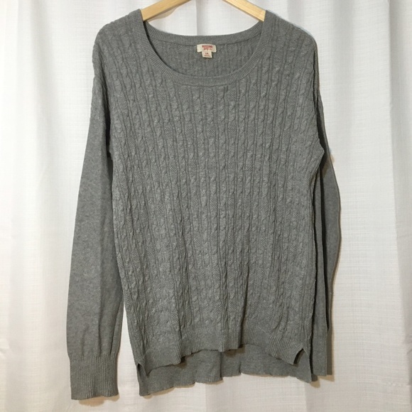 Grey scoop neck sweater