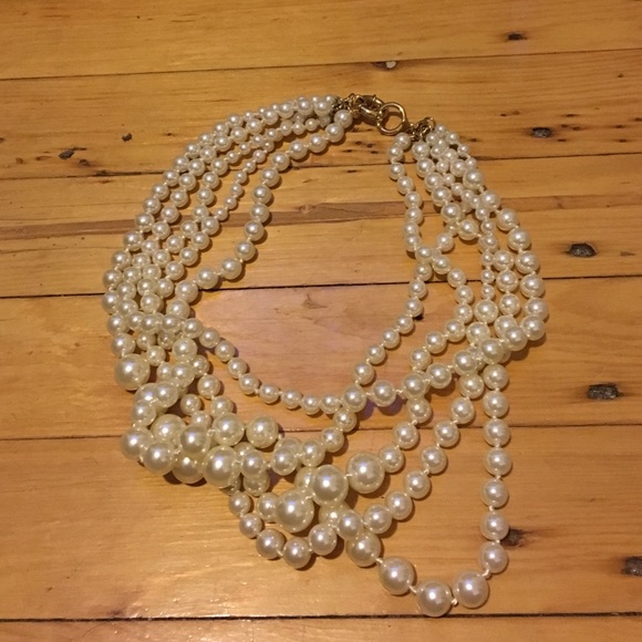 J. Crew Jewelry - ‼️sold‼️Jcrew pearl necklace