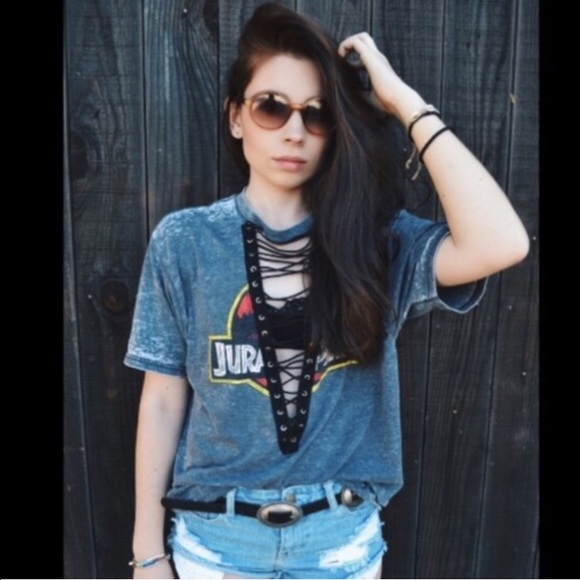 🌵Jurassic Park lace up tee