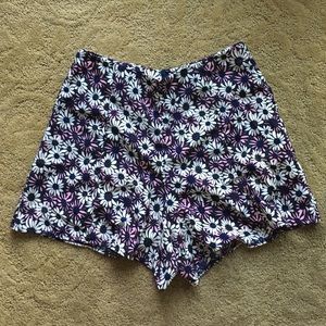 Flowy floral shorts