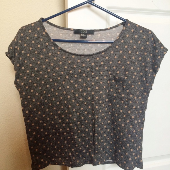 Polka dot grey pink pocket crop top