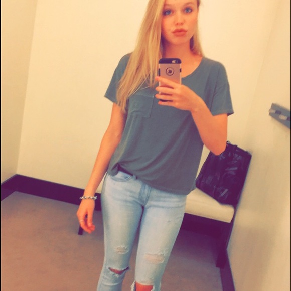 meet your posher! - Picture 2 of 3