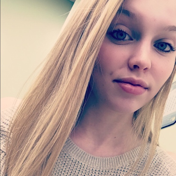 meet your posher! - Picture 3 of 3