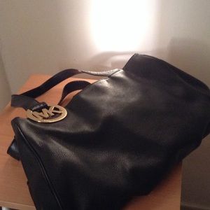 Michael kors shoulder bag in black